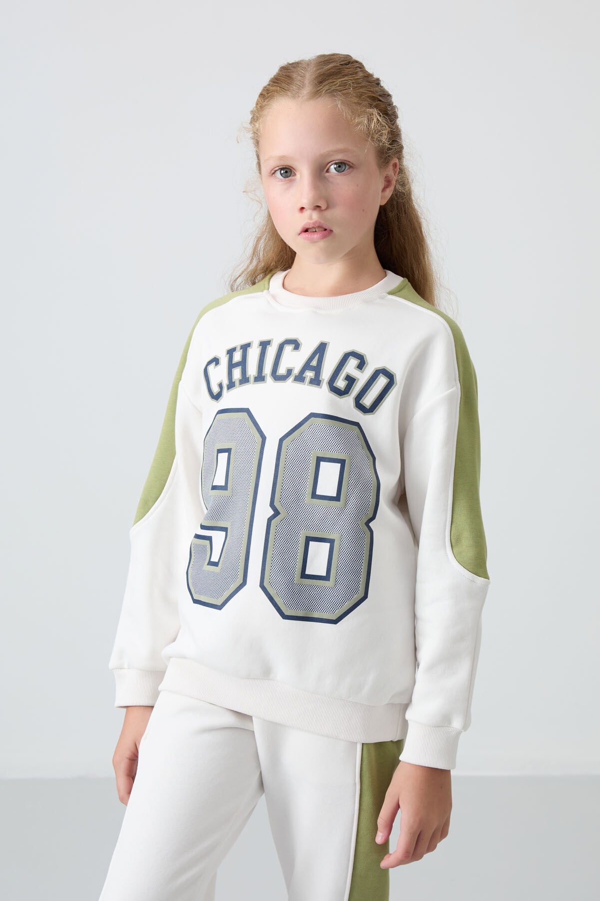 Light Beige Cotton Fleece-Lined Soft Textured Standard Fit Printed Girls' Tracksuit Set - 75170