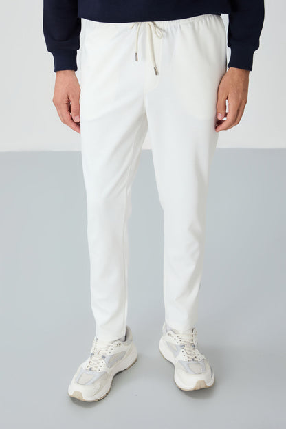 Ecru Textured Surface Standard Fit Men's Tracksuit Bottom - 82155