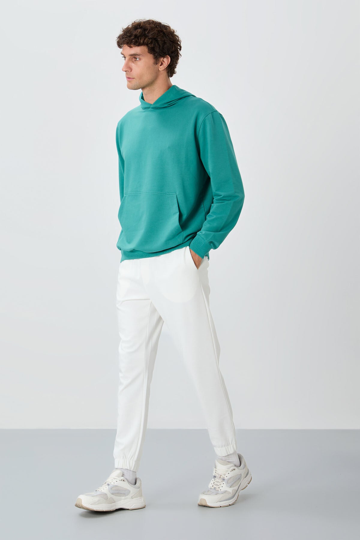 Ecru Textured Surface Standard Fit Men's Tracksuit Bottom - 82156