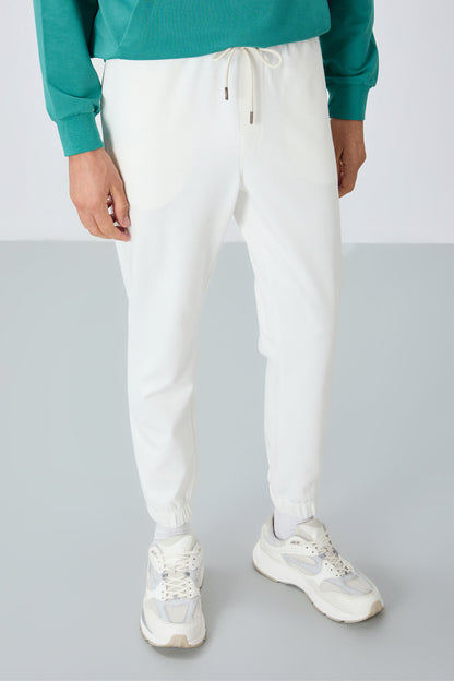 Ecru Textured Surface Standard Fit Men's Tracksuit Bottom - 82156