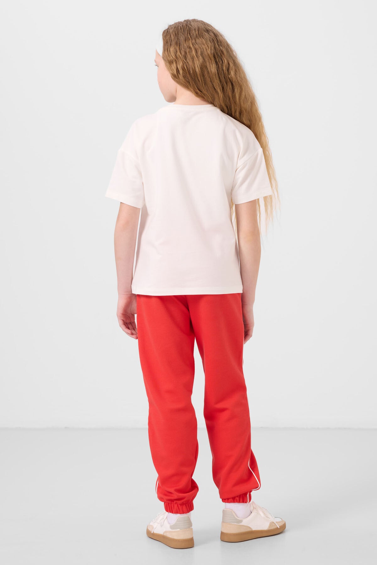 Ecru-Fiesta O-collar printed with a rubber patch and a standard fit Tracksuit set - 75186