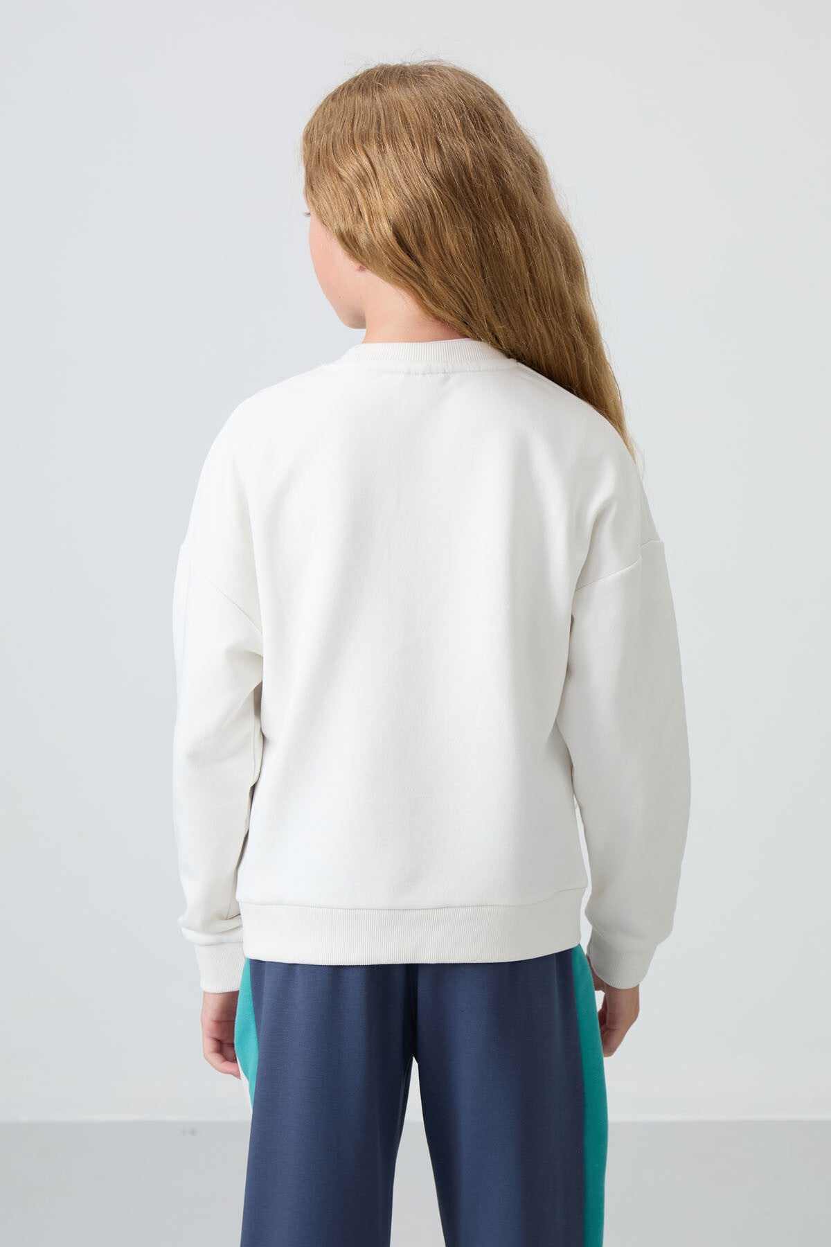 Ecru Cotton Fleece-Lined Soft Textured Oversize Embroidered Girls' Sweatshirt - 75150
