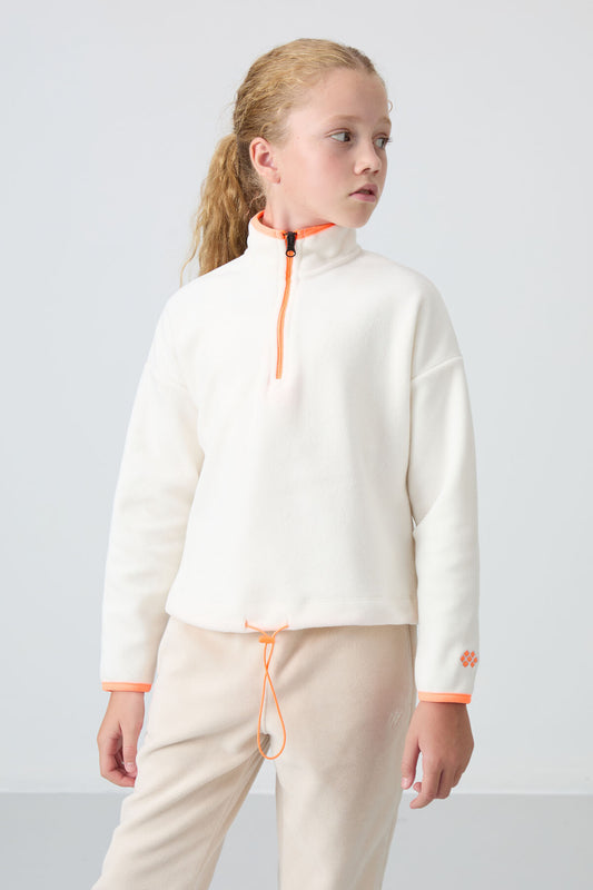 Ecru Thick Soft Textured Standard Fit Embroidered Fleece Girl's Sweatshirt - 75151