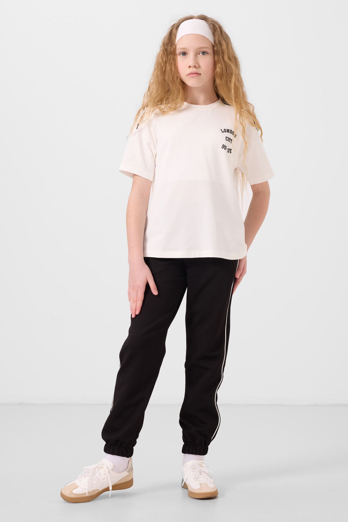 Black and brown O-collar printed with rubber stamps Standard Fit Tracksuit Set - 75186