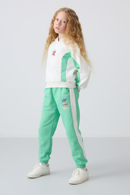 Ecru- Green Cotton Fleece-Lined Soft Textured Standard Fit Printed Girls' Tracksuit Set - 75166