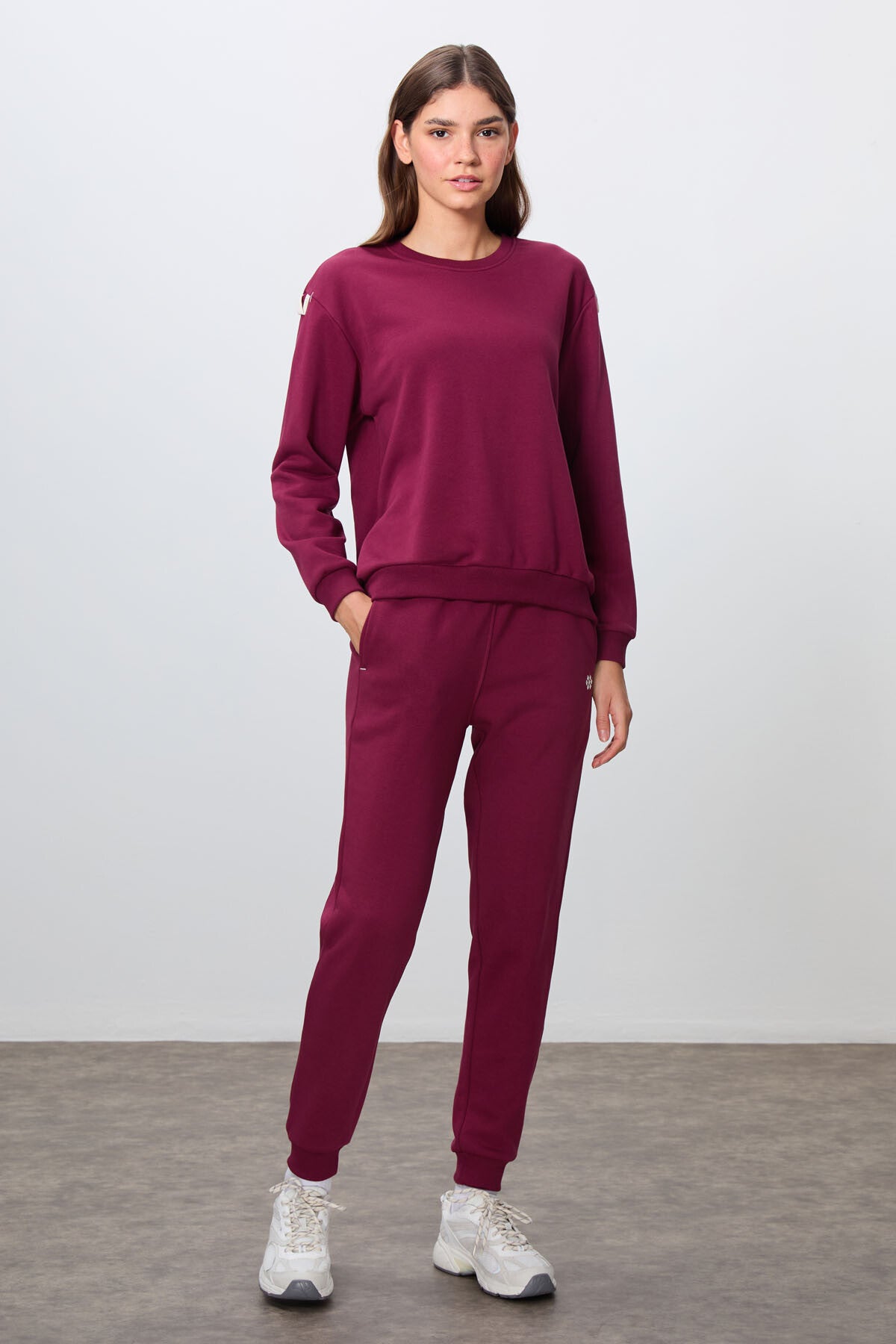 Purple Compact Cotton Thick Smooth Textured O-Collar Oversize Fit Women's Tracksuit Set - 95341