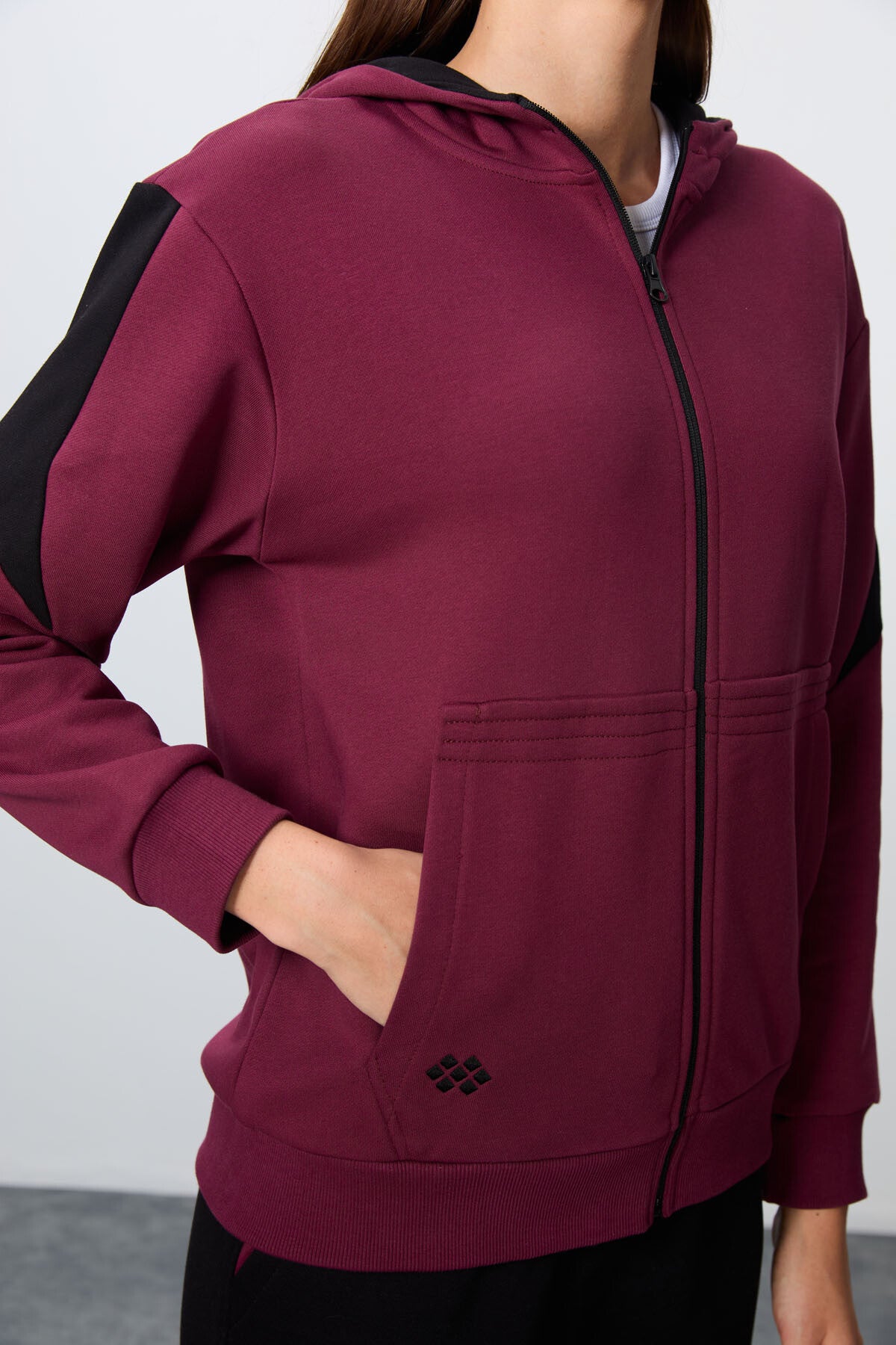 Purple-Black Compact Cotton Thick Smooth Textured Hooded Oversize Fit Women's Tracksuit Set - 95343
