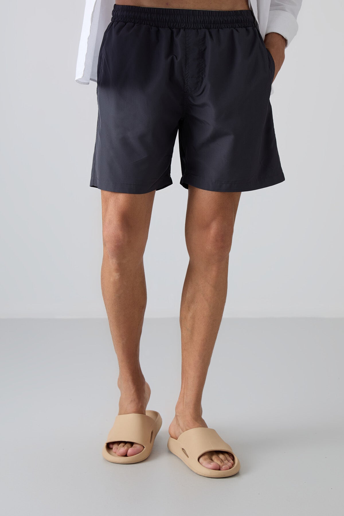 Quick-Drying Standard Fit Men's Swim Shorts - 81237