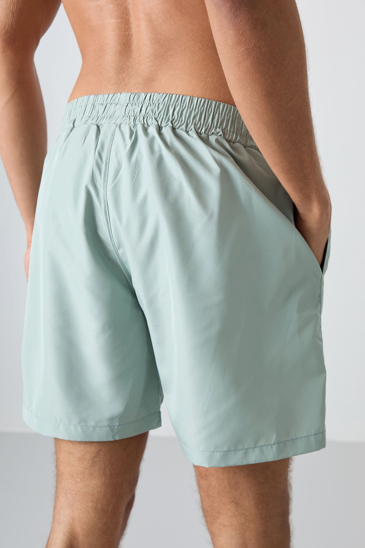 Fast Dry Standard Fit Men's Sea Shorts - 81237