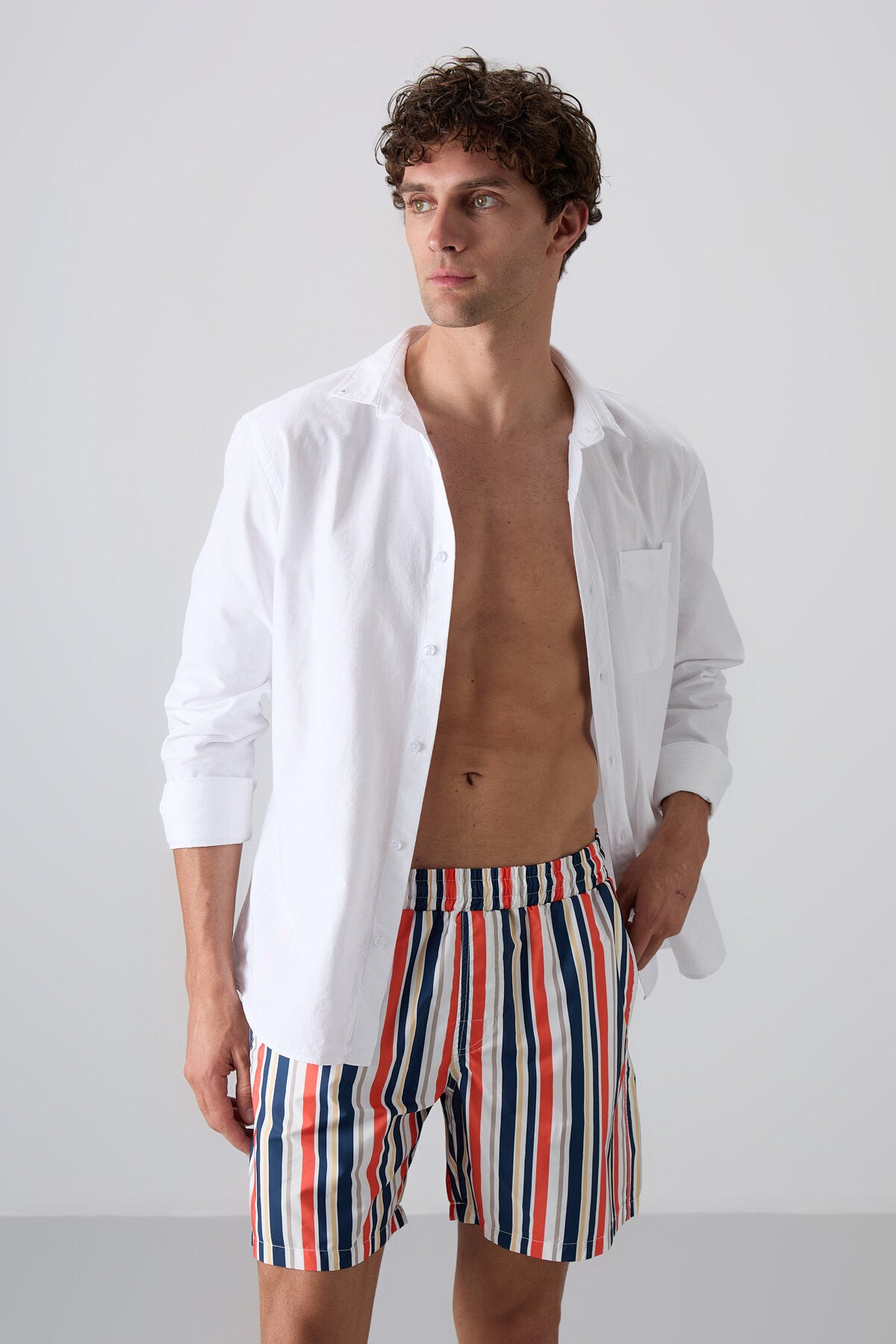 Striped Pattern Quick-Dry Standard Fit Men's Swim Shorts - 81267
