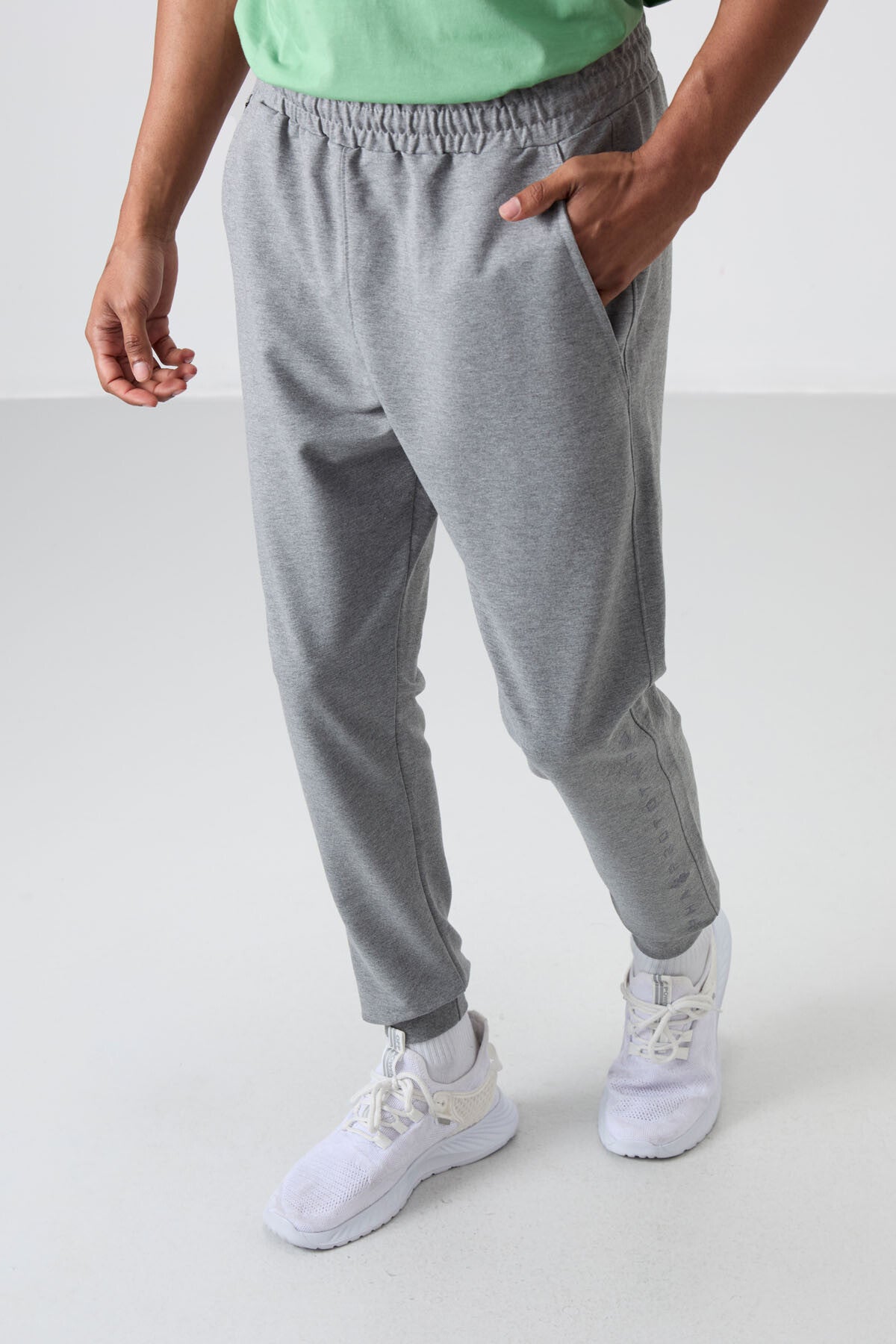 Grey Melange Cotton Soft Textured Standard Fit Embroidered Men's Tracksuit Bottom - 82133