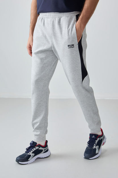 Grey Surface Textured Standard Fit Embroidered Men's Tracksuit Bottom - 82126