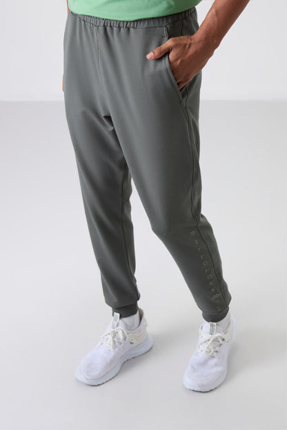 Cotton Right Soft Textured Standard Fit Embroidered Men's Tracksuit Bottom - 82133