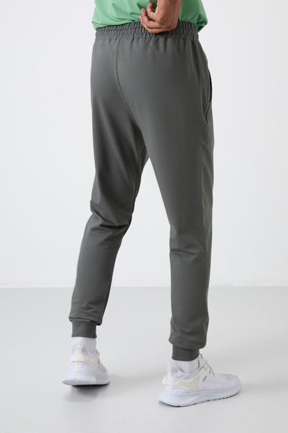 Cotton Right Soft Textured Standard Fit Embroidered Men's Tracksuit Bottom - 82133
