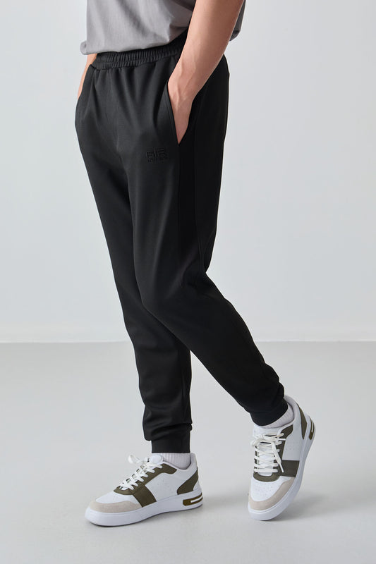 Black Textured Surface Standard Fit Embroidered Men's Tracksuit Bottom - 82126