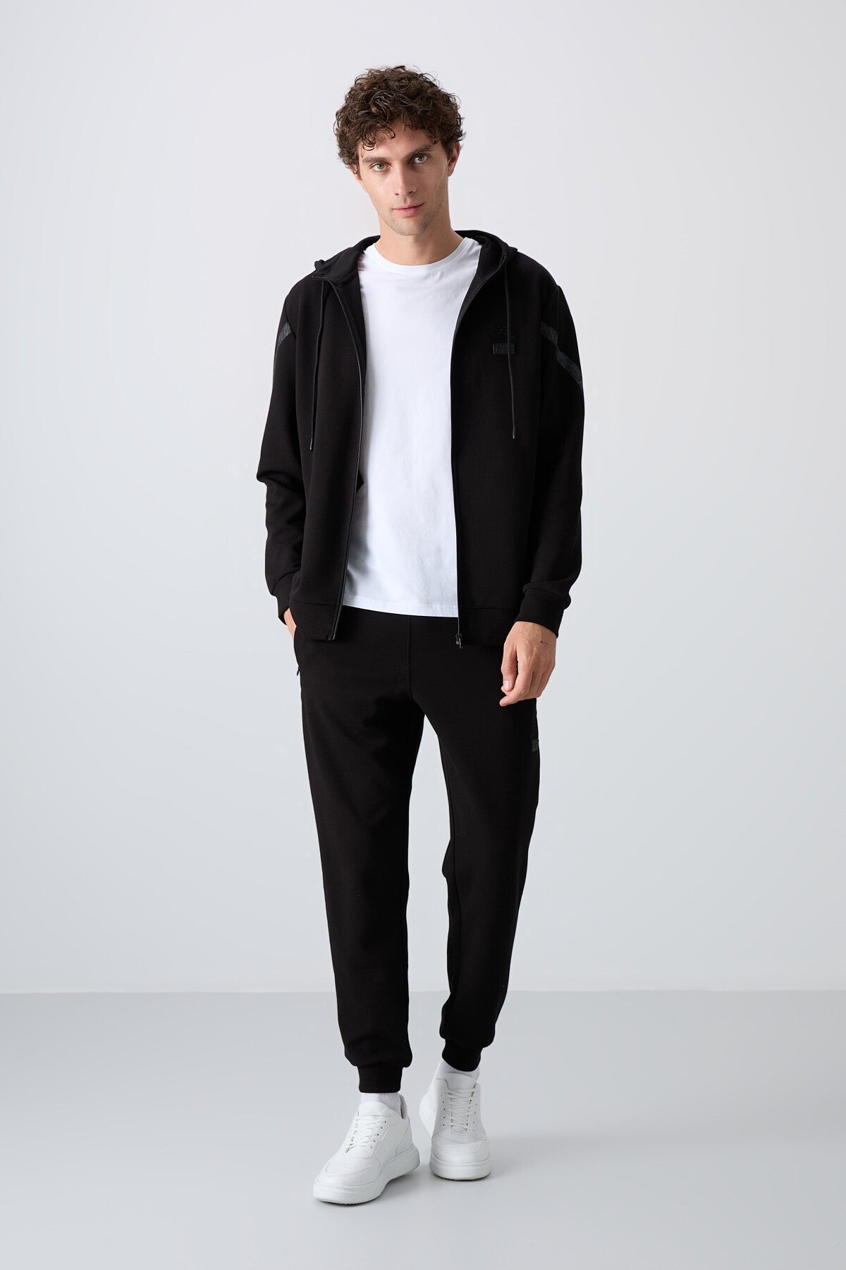 Black Cotton Thick Soft Textured Comfort Fit Printed Men's Tracksuit Set - 85236