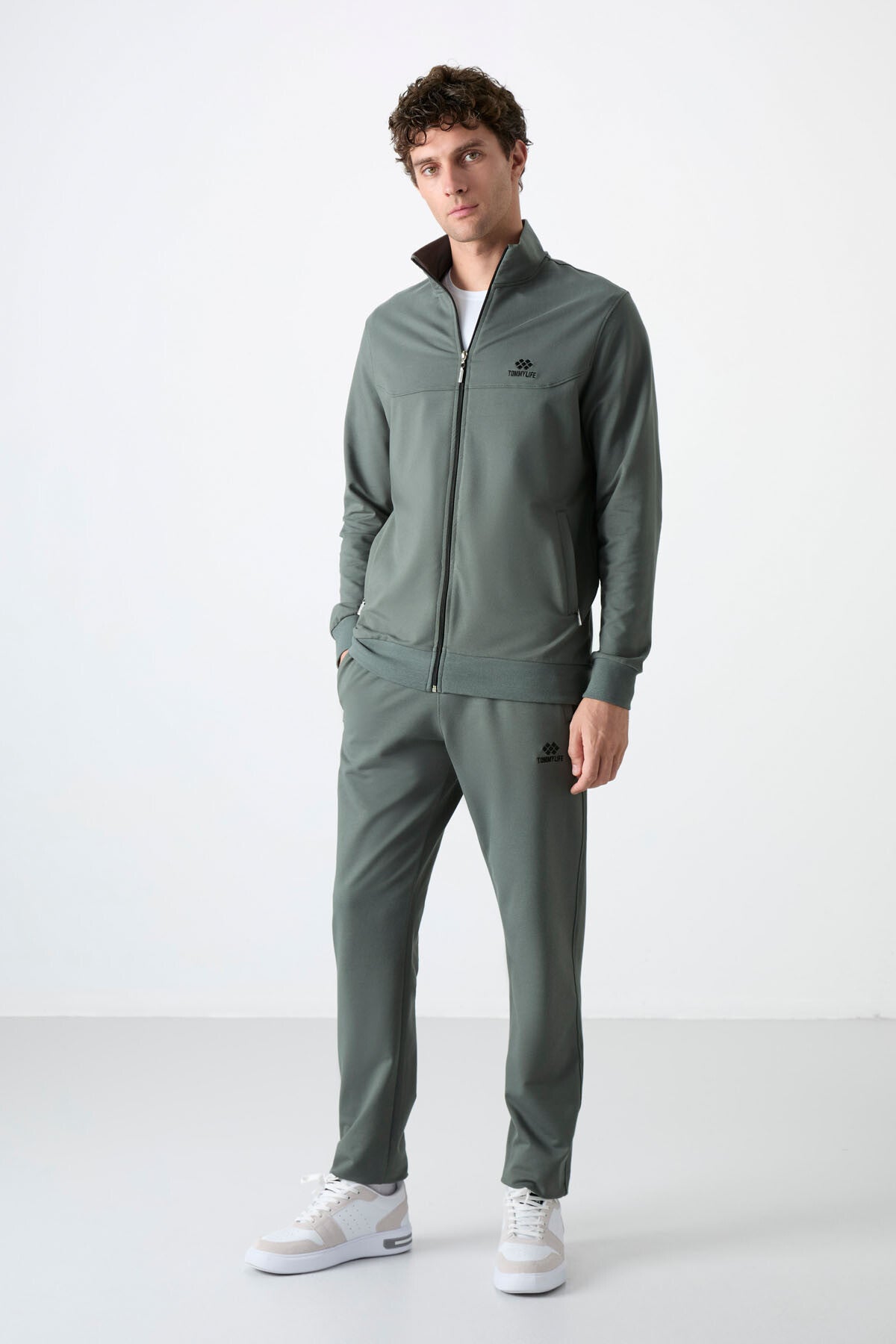Right Fit Collar Zippered Comfort Fit Classic Cuff Men's Tracksuit Set - 85072