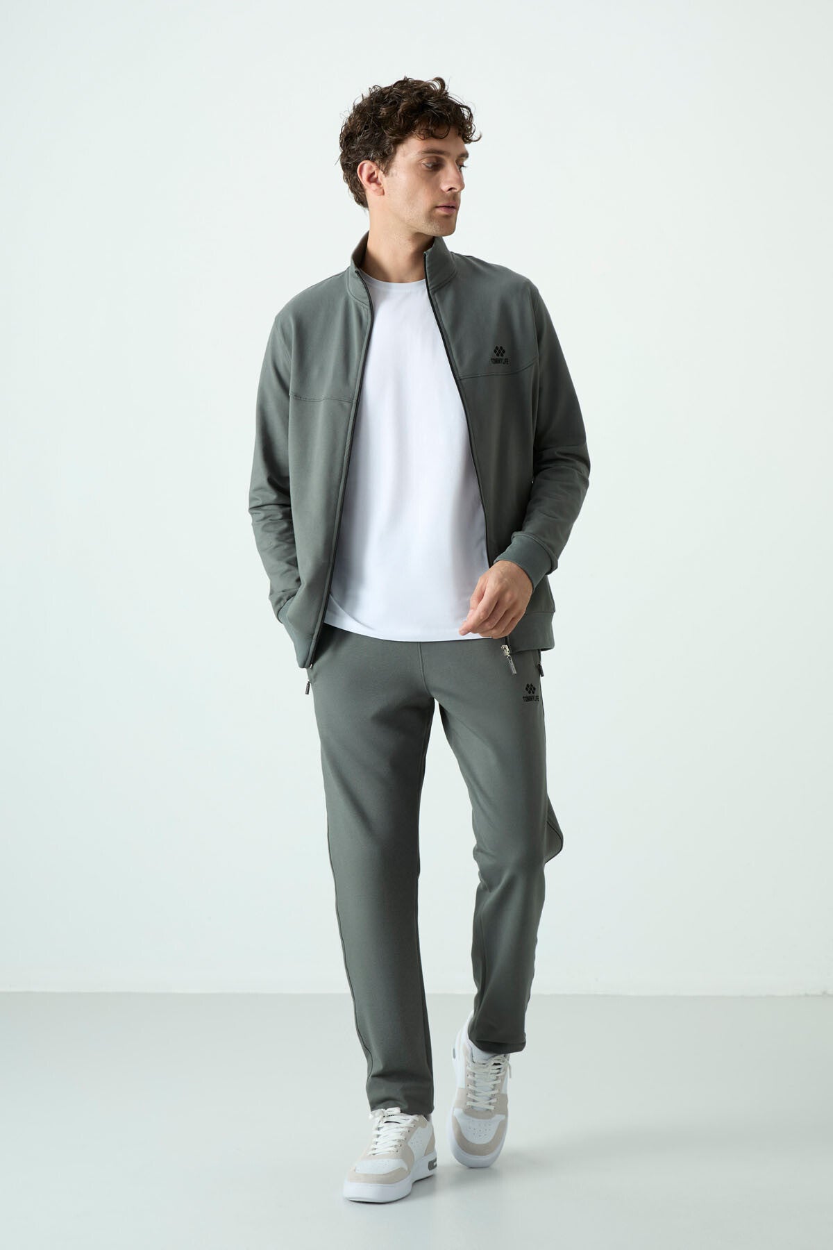 Right Fit Collar Zippered Comfort Fit Classic Cuff Men's Tracksuit Set - 85072