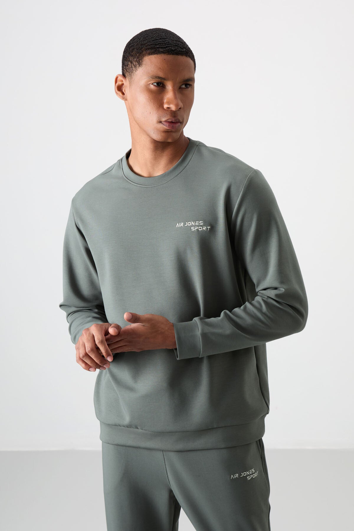 Cotton Thick Soft Textured Comfort Fit Embroidered Men's Tracksuit Set - 85254