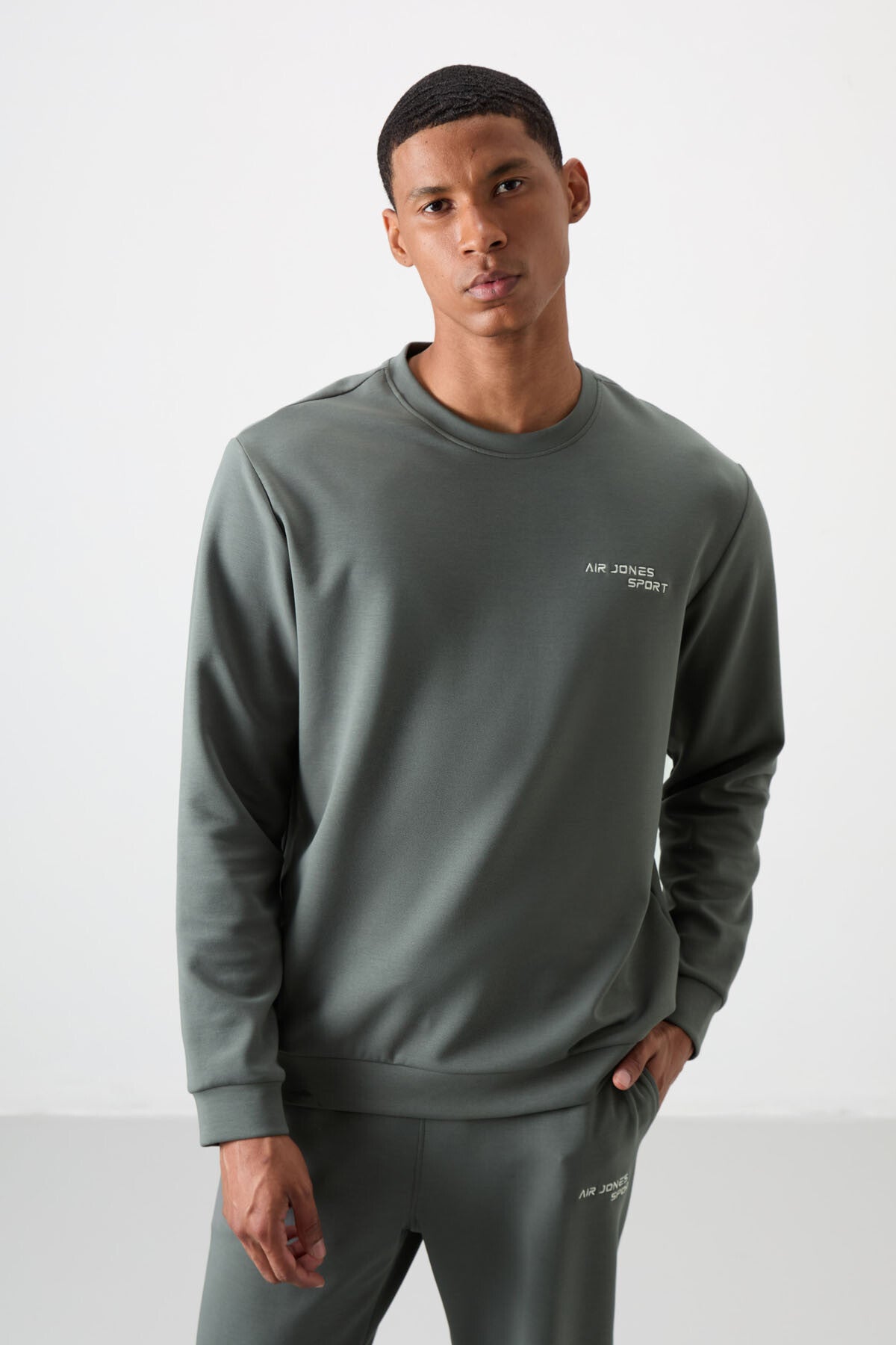 Cotton Thick Soft Textured Comfort Fit Embroidered Men's Tracksuit Set - 85254