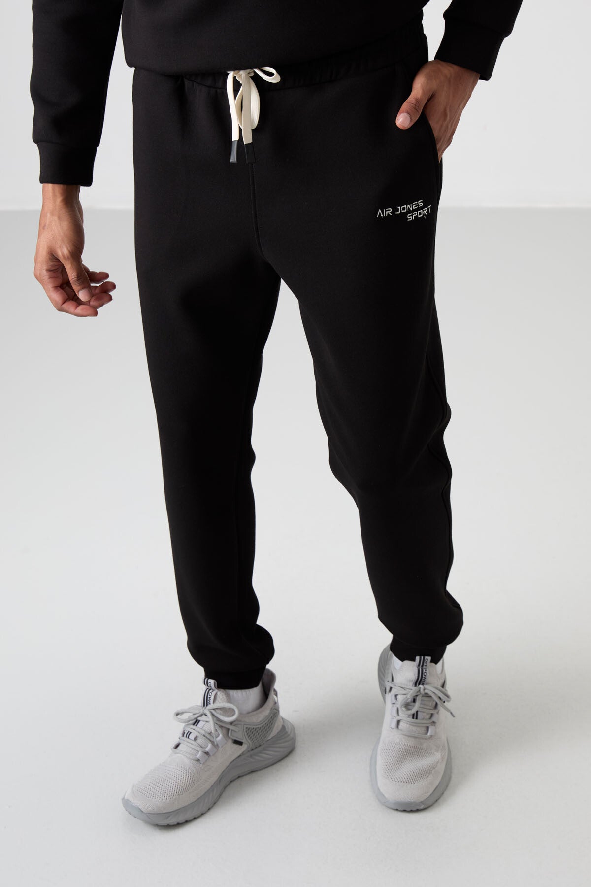 Cotton Thick Soft Textured Comfort Fit Embroidered Men's Tracksuit Set - 85254