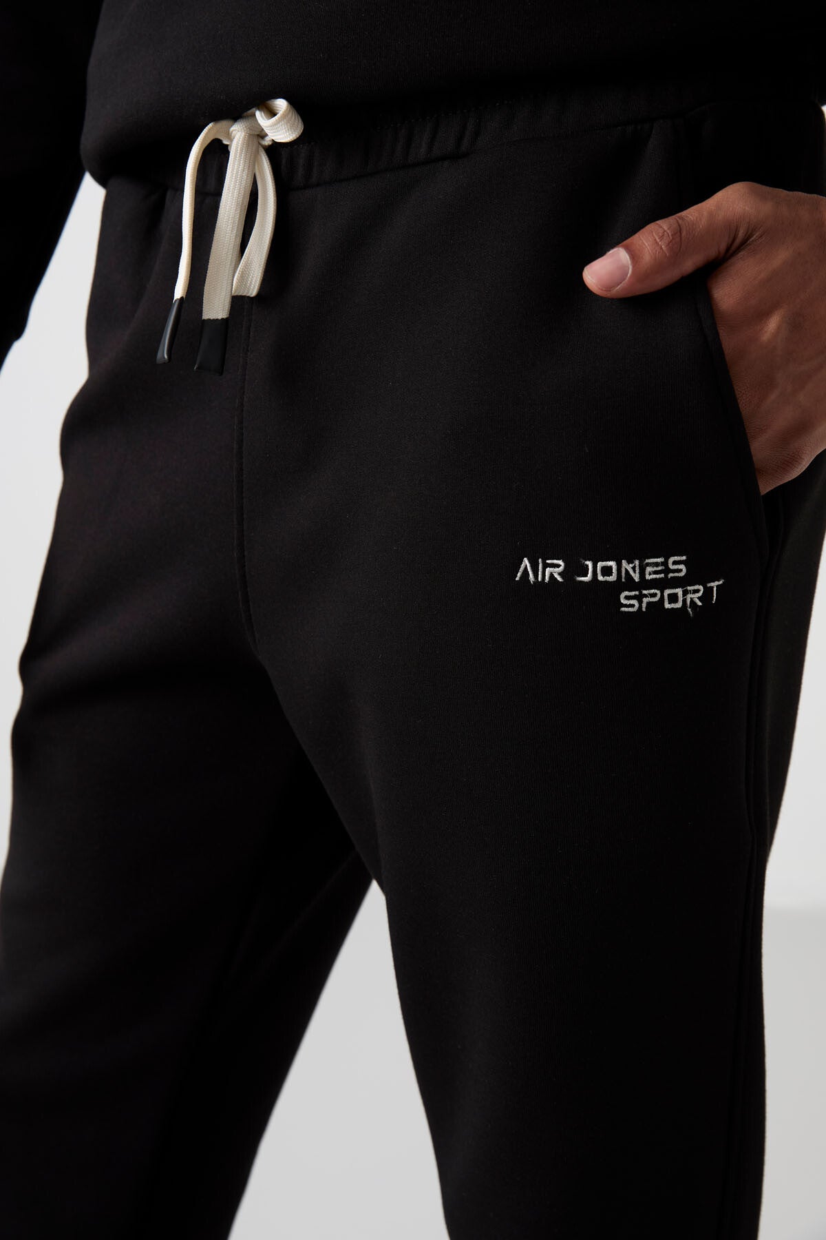 Cotton Thick Soft Textured Comfort Fit Embroidered Men's Tracksuit Set - 85254