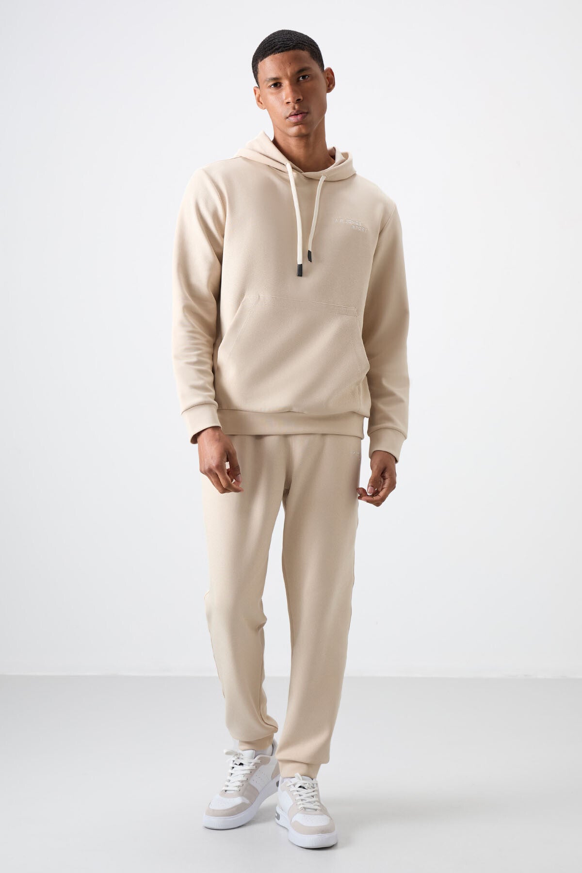 Cotton Thick Soft Textured Comfort Fit Embroidered Men's Tracksuit Set - 85255