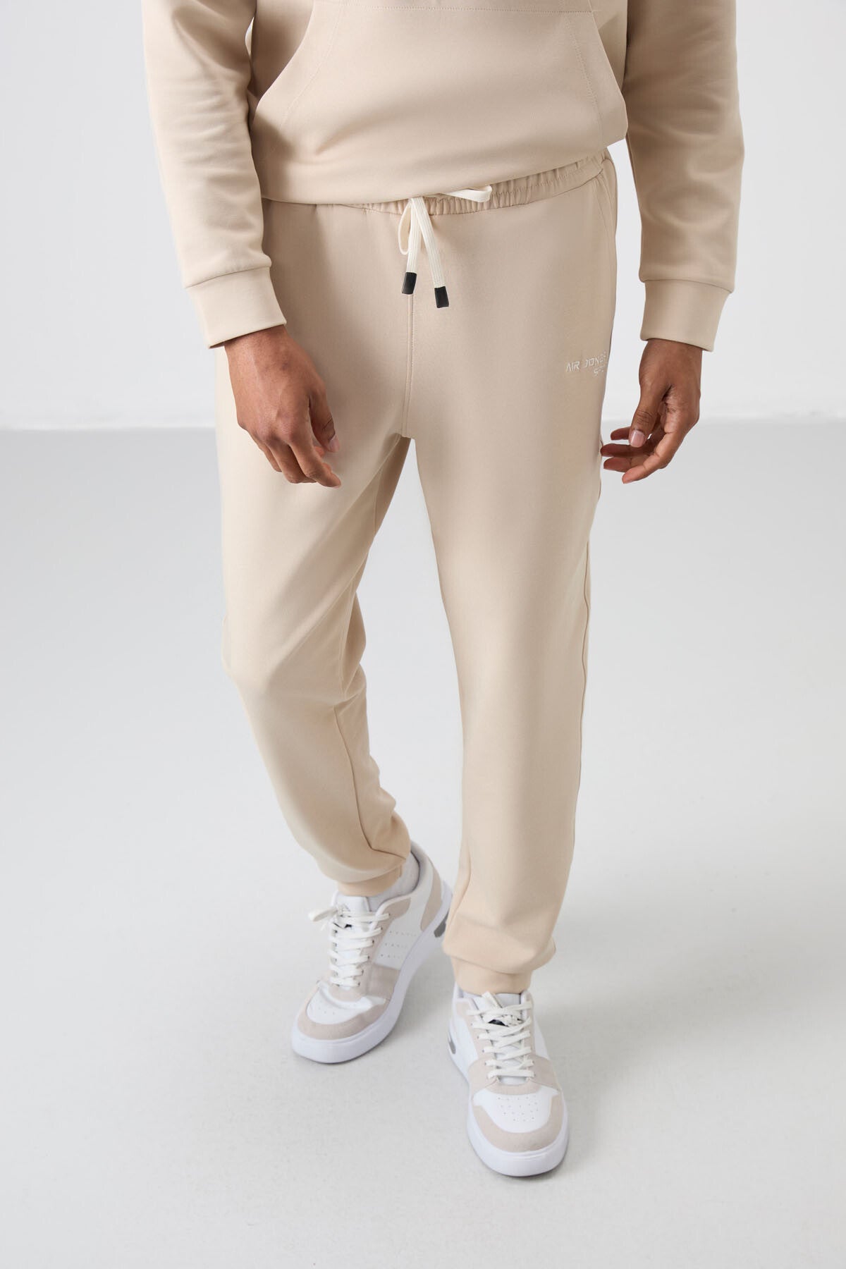 Cotton Thick Soft Textured Comfort Fit Embroidered Men's Tracksuit Set - 85255