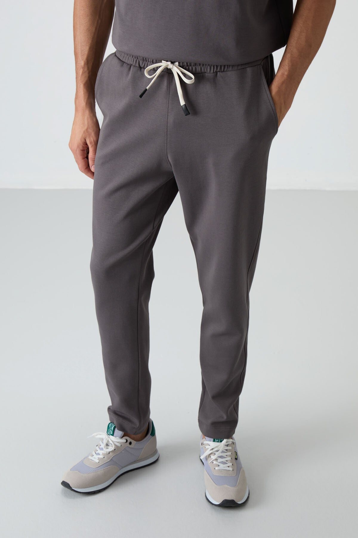Dark Grey Cotton Thick Soft Textured Oversize Fit Basic Men's Tracksuit Set - 85251