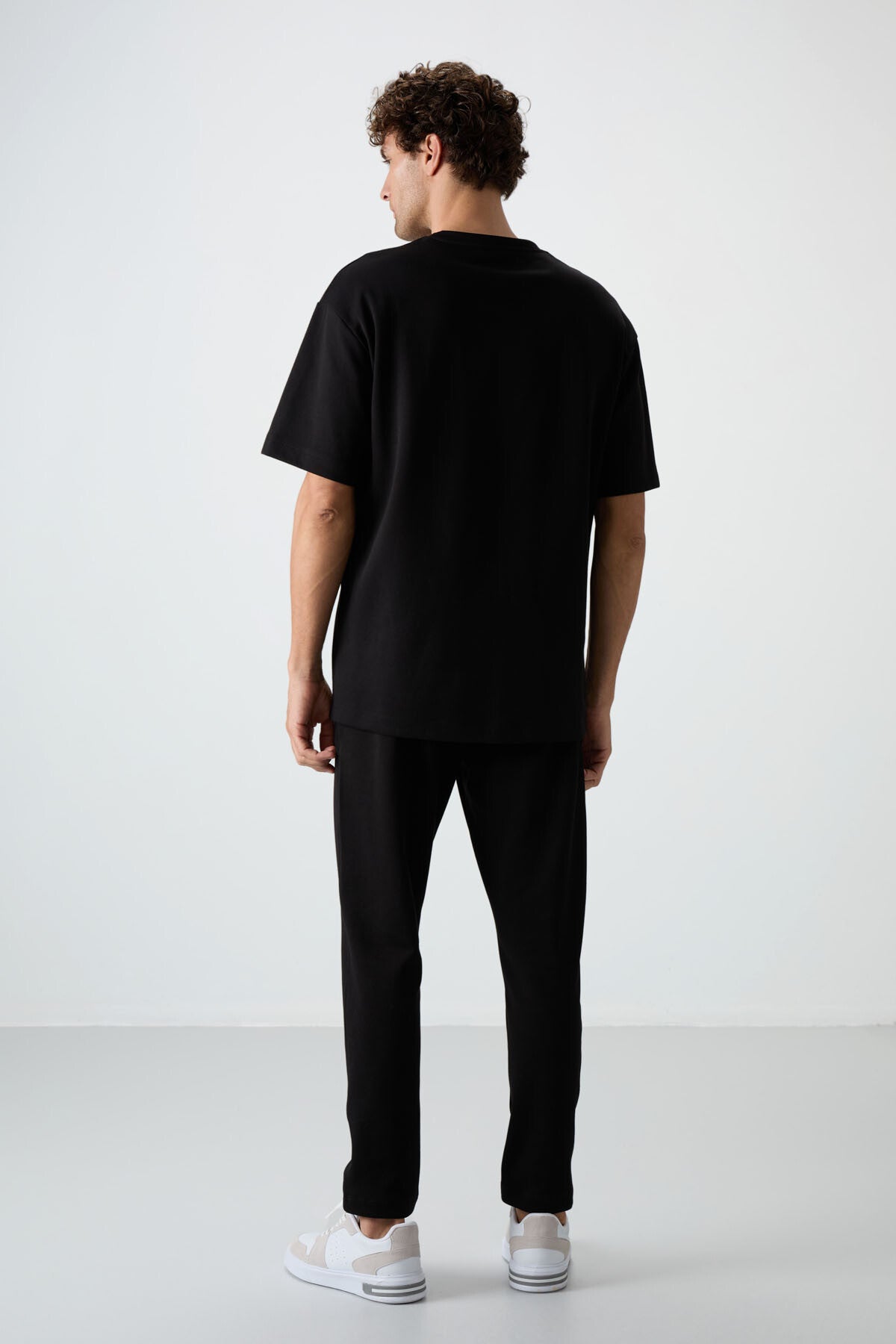 Black Cotton Thick Soft Textured Oversize Fit Basic Men's Tracksuit Set - 85251