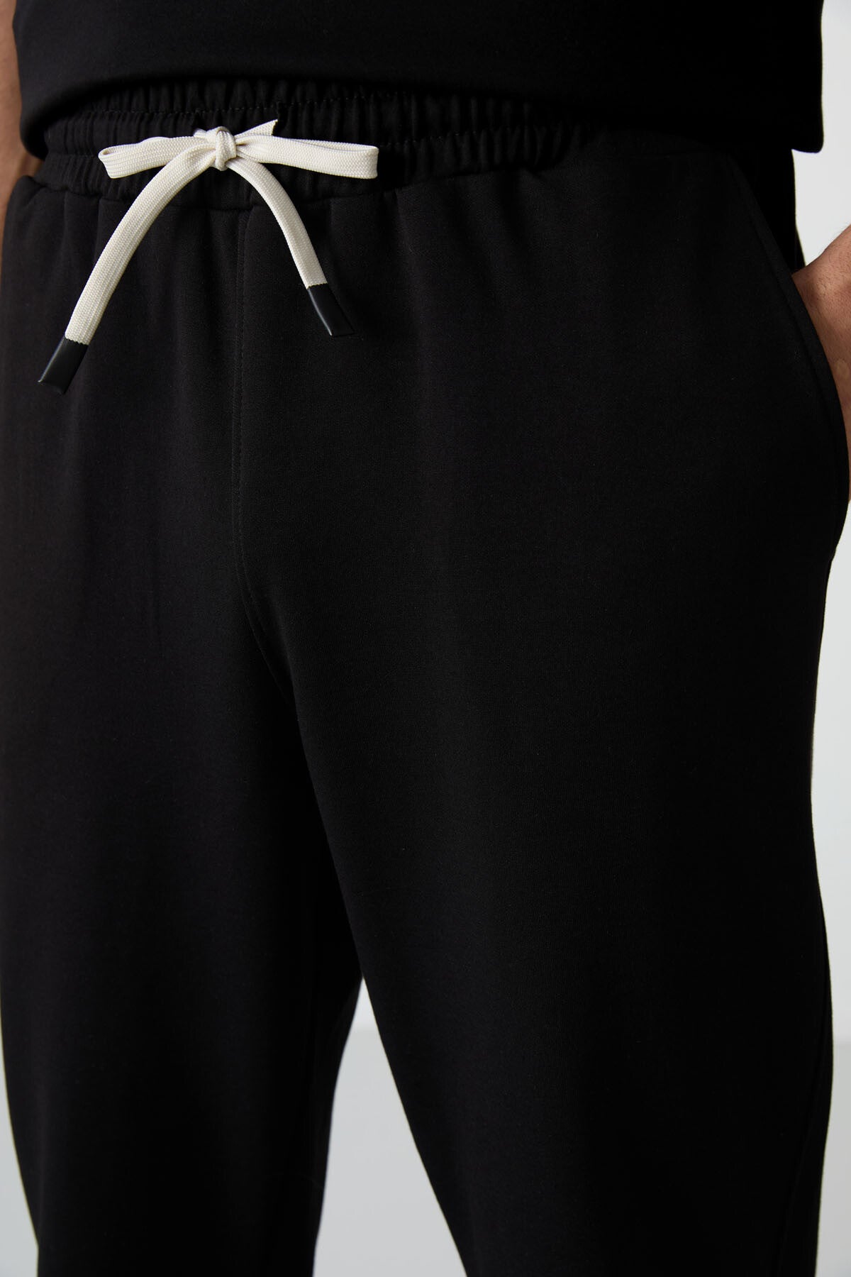 Black Cotton Thick Soft Textured Oversize Fit Basic Men's Tracksuit Set - 85251