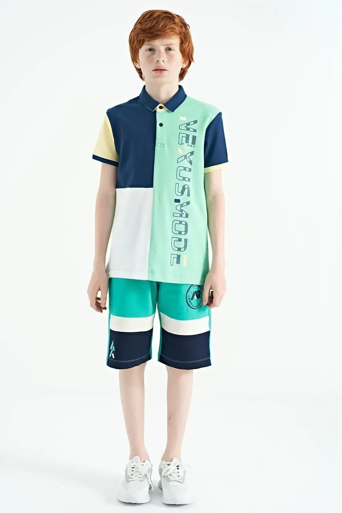 Color Block Print Detailed Standard Cut Polo Collar Boys' T-shirt - 11112
