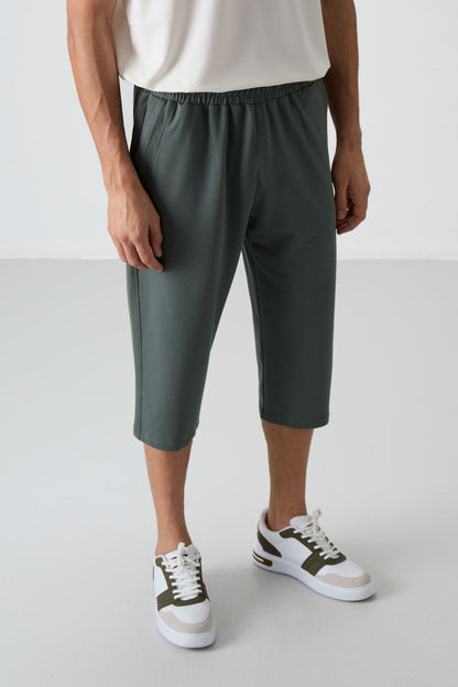 Cotton Right Soft Textured Standard Fit Embroidered Men's Capri - 83102