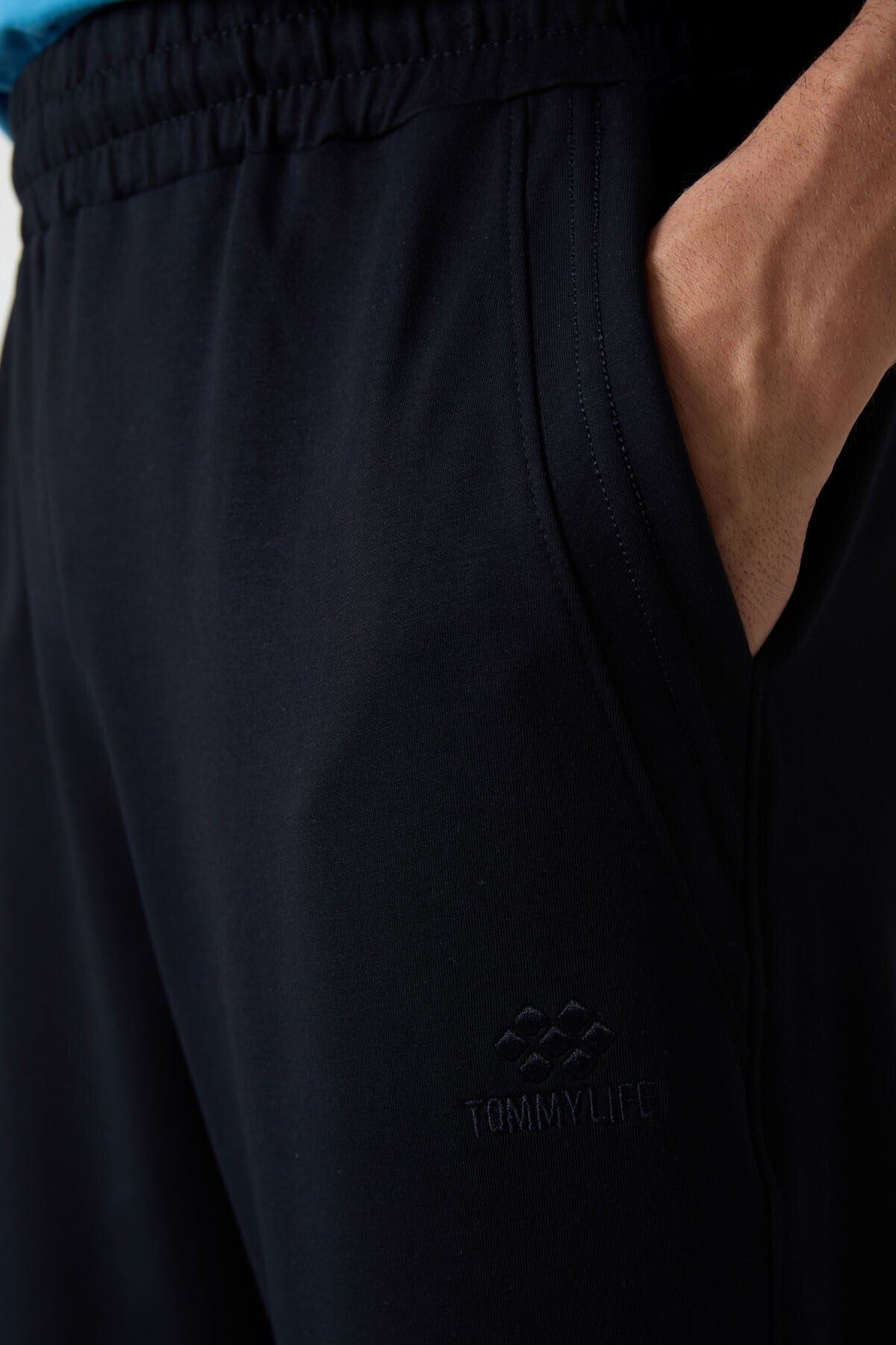 Navy Blue Cotton Soft Textured Standard Fit Embroidered Men's Capri - 83102
