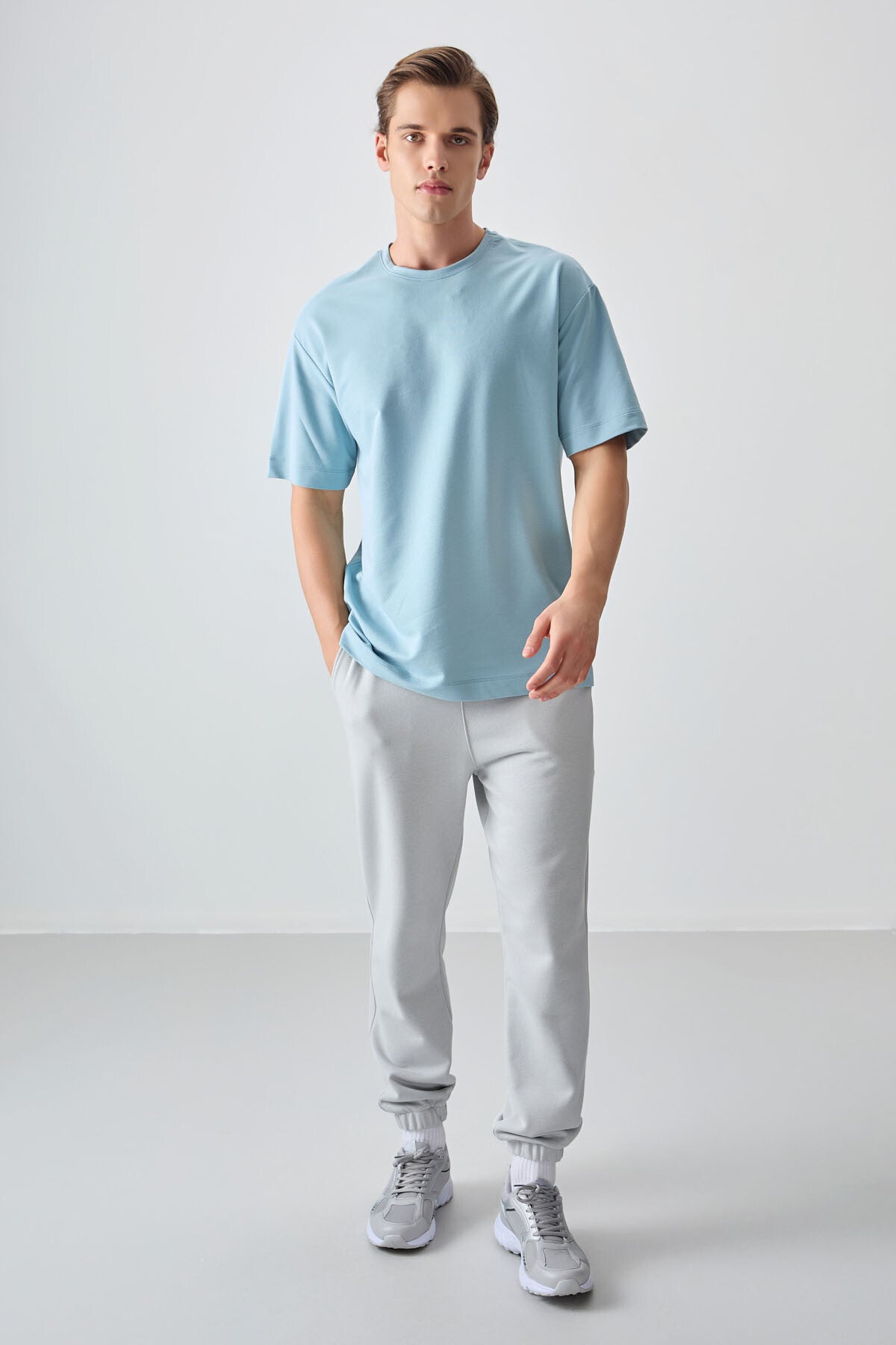 Light Blue Cotton Thick Soft Textured Oversize Fit Basic Men's T-Shirt - 88377