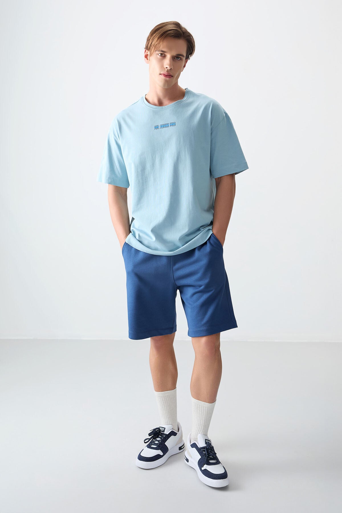 Light Blue 100% Cotton Thick Soft Textured Oversize Fit Printed Men's T-Shirt - 88354