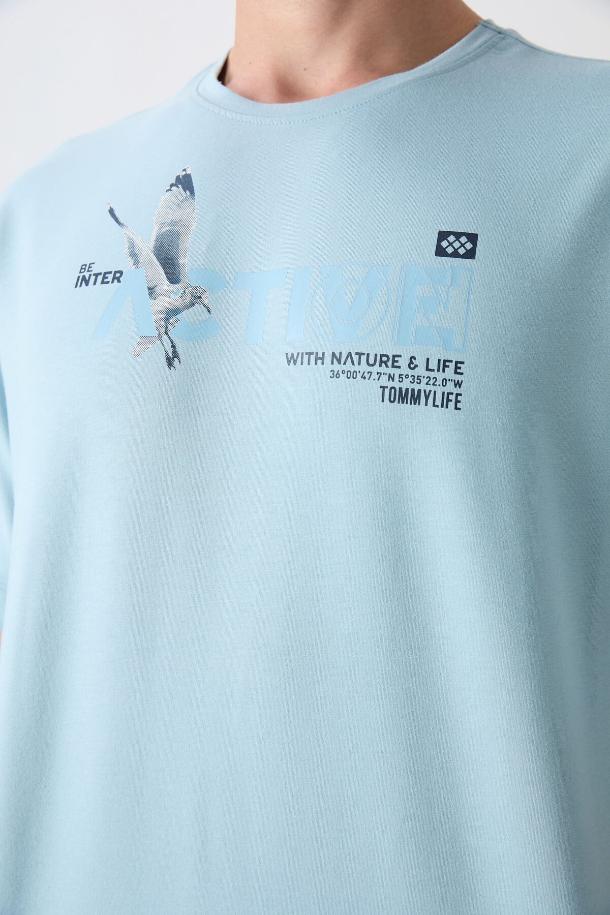 Light Blue Cotton Thick Soft Textured Oversize Fit Printed Men's T-Shirt - 88344