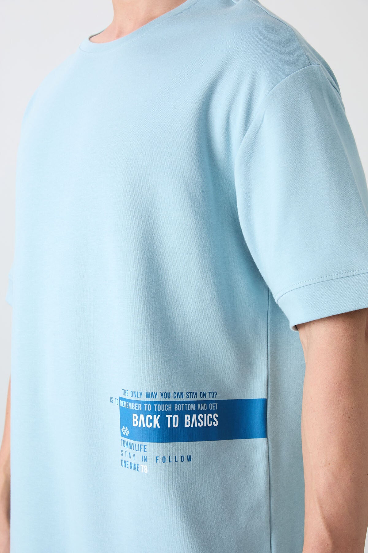 Light Blue Cotton Thick Soft Textured Oversize Fit Printed Men's T-Shirt - 88322