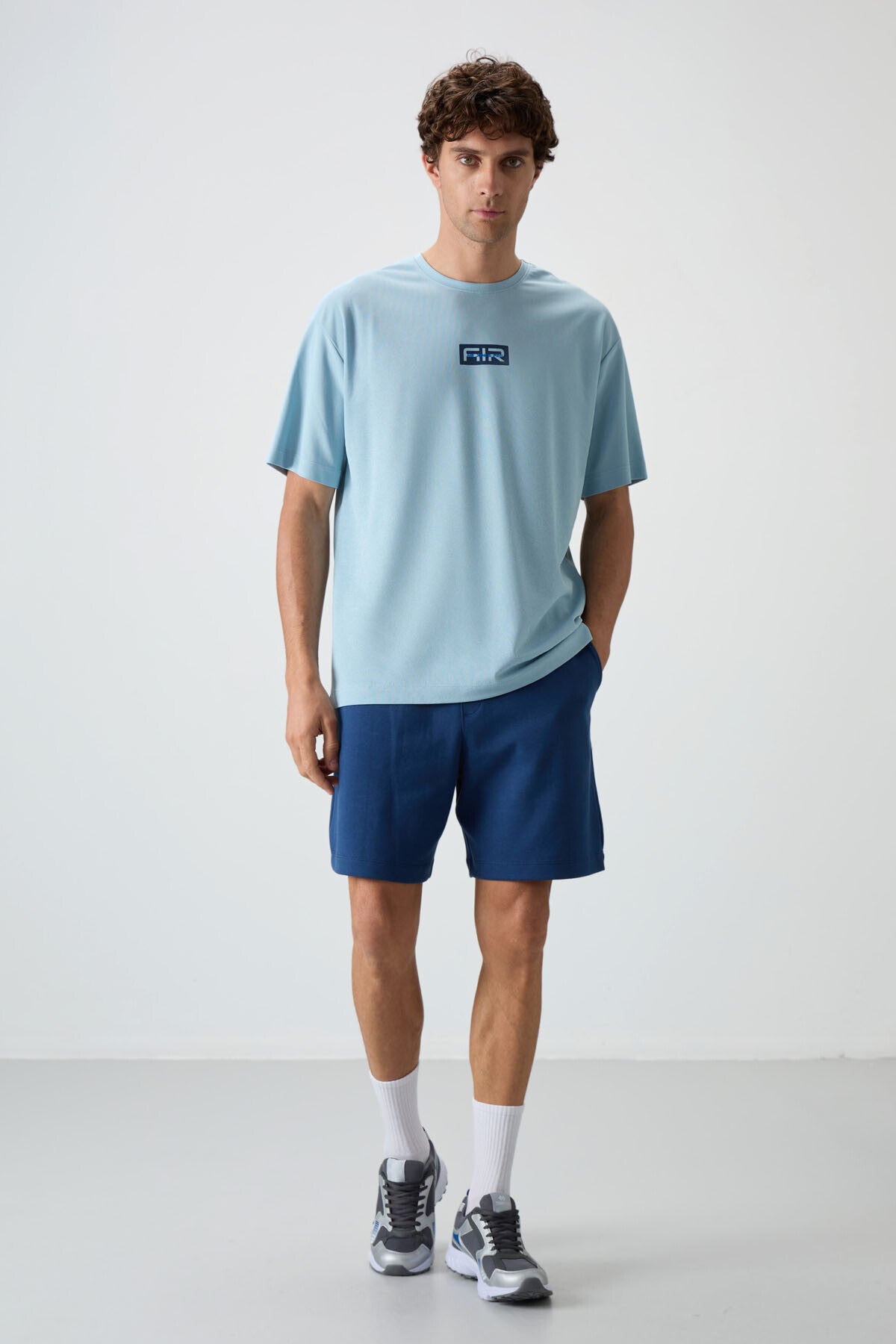 Light Blue Cotton Thick Textured Surface Oversize Fit Printed Men's T-Shirt - 88367
