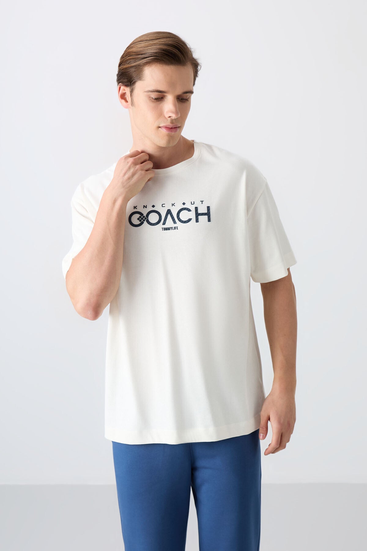 Ecru Thick Cotton Soft Textured Oversize Fit Printed Men's T-Shirt - 88329