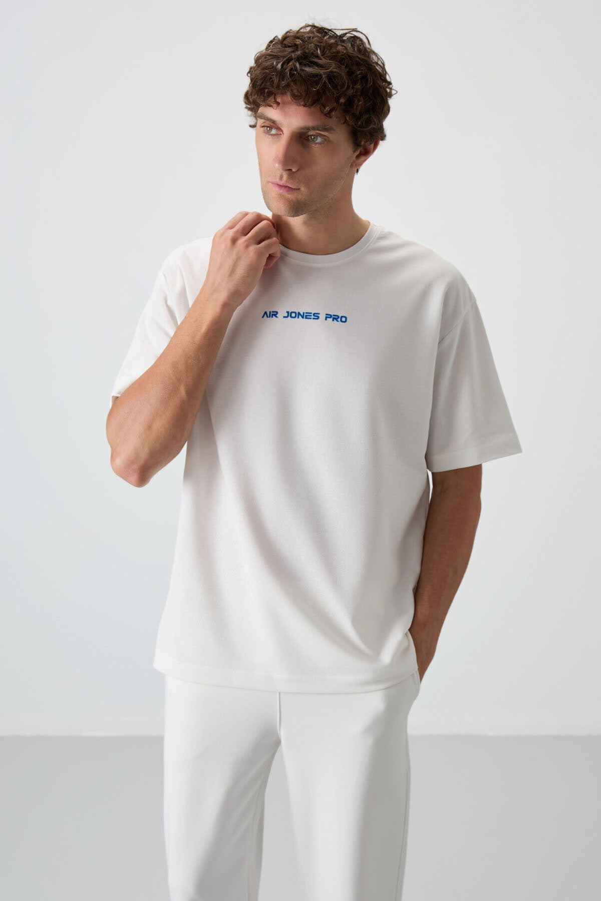 Ecru Cotton Thick Textured Surface Oversize Fit Printed Men's T-Shirt - 88364