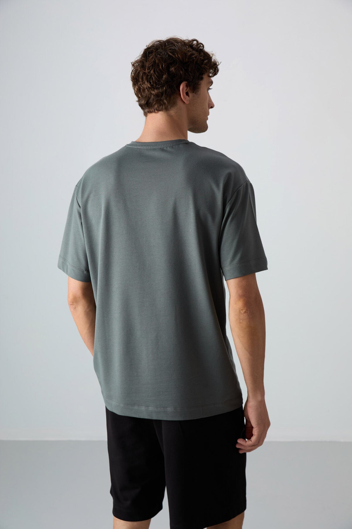 Cotton Thick Soft Textured Oversize Fit Printed Men's T-Shirt - 88343