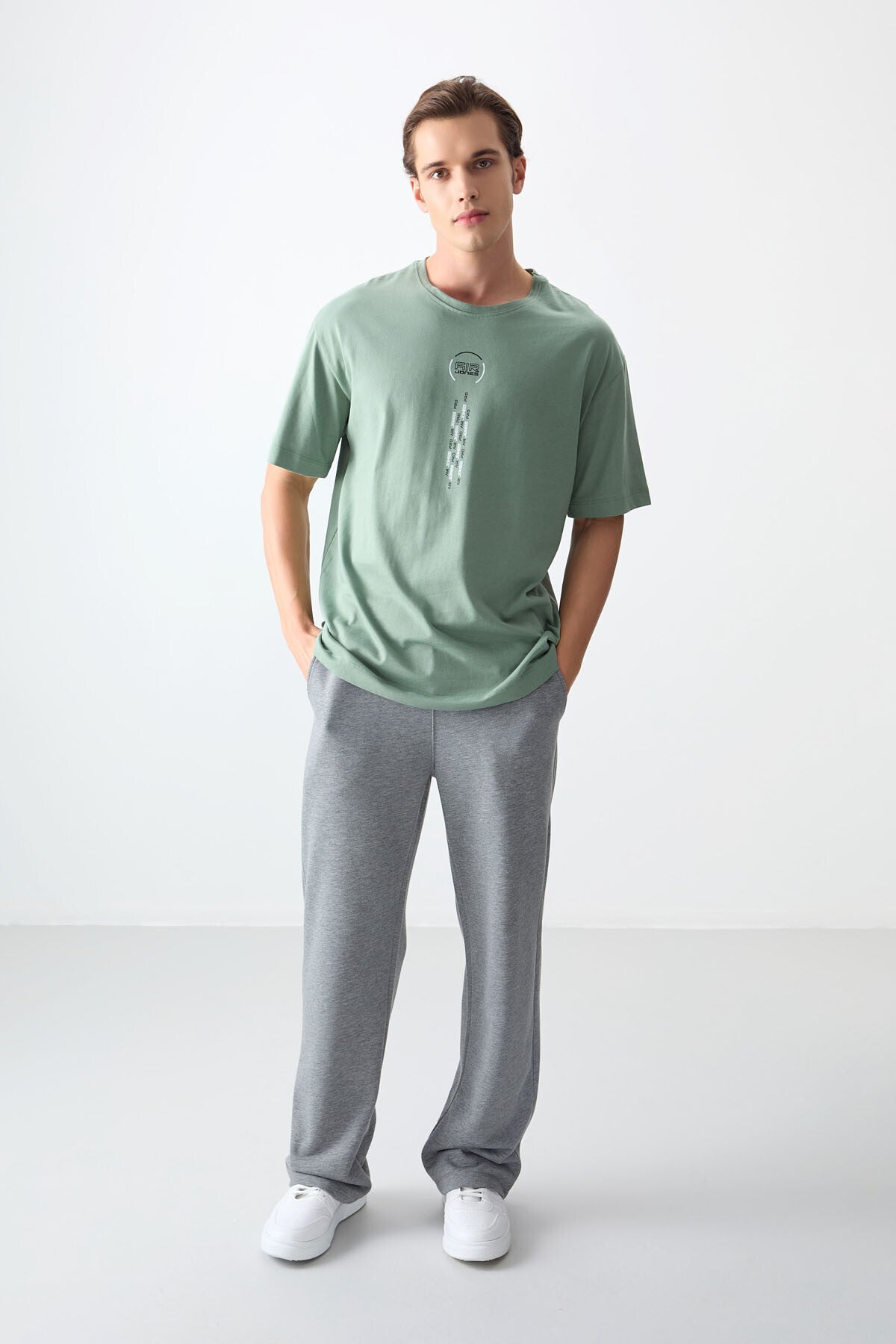 Light Green 100% Cotton Thick Soft Textured Oversize Fit Printed Men's T-Shirt - 88355