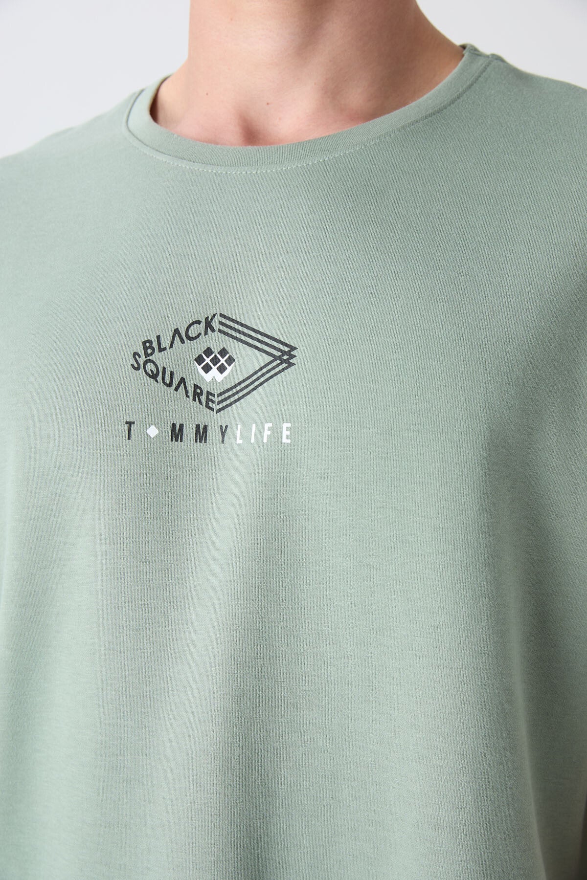 Light Green Cotton Thick Soft Textured Oversize Fit Printed Men's T-Shirt - 88325