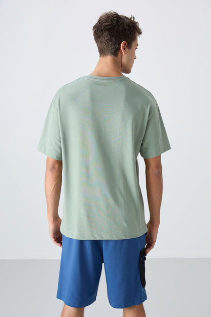 Light Green Cotton Thick Soft Textured Oversize Fit Printed Men's T-Shirt - 88334