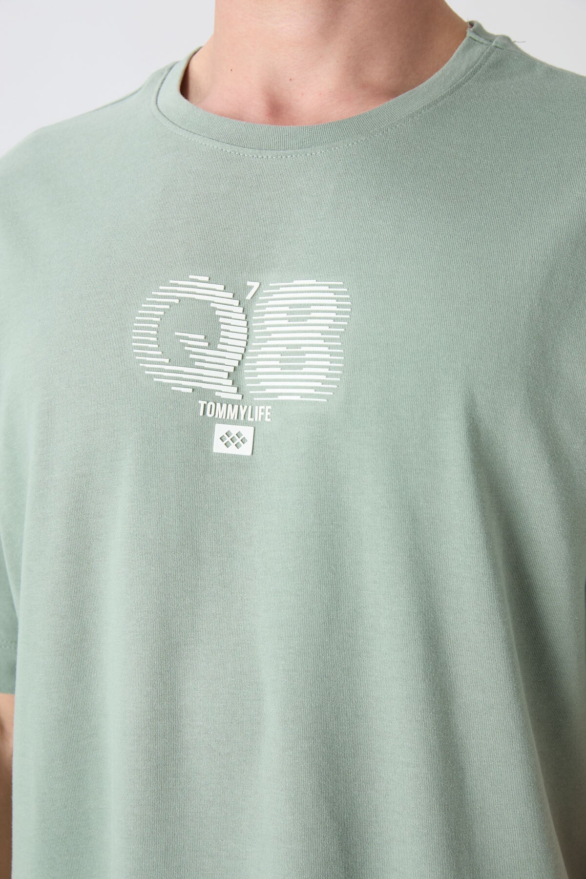 Light Green Cotton Thick Soft Textured Oversize Fit Printed Men's T-Shirt - 88333