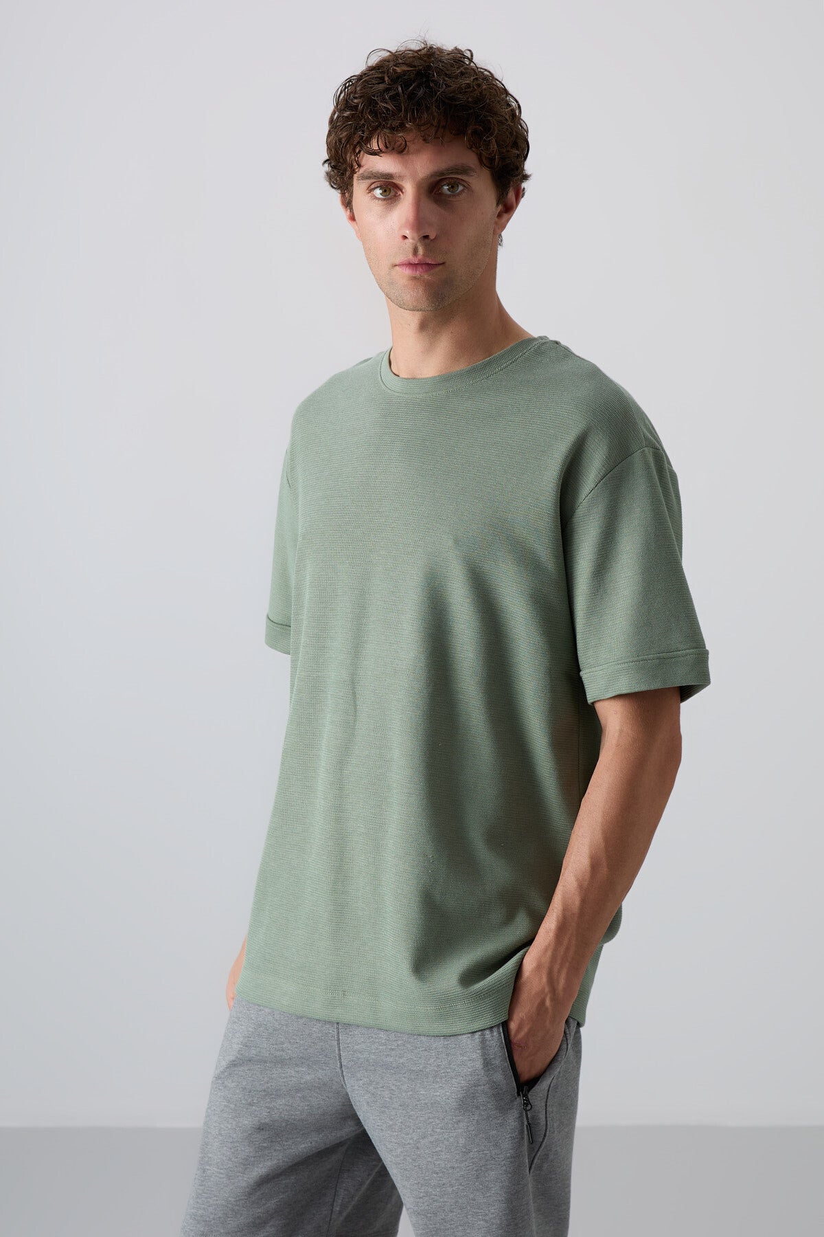 Light Green Cotton Thick Textured Surface Oversize Fit Basic Men's T-Shirt - 88339