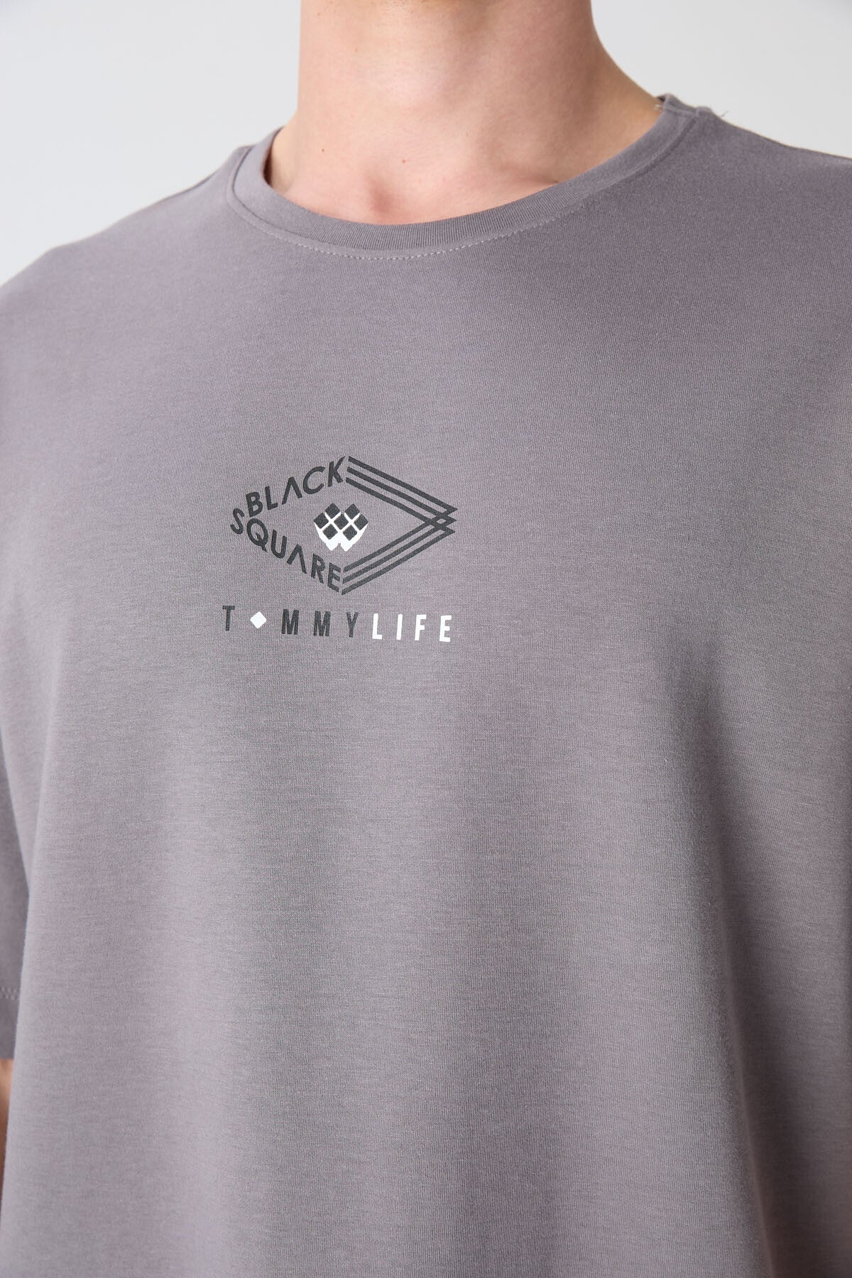 Dark Grey Cotton Thick Soft Textured Oversize Fit Printed Men's T-Shirt - 88325