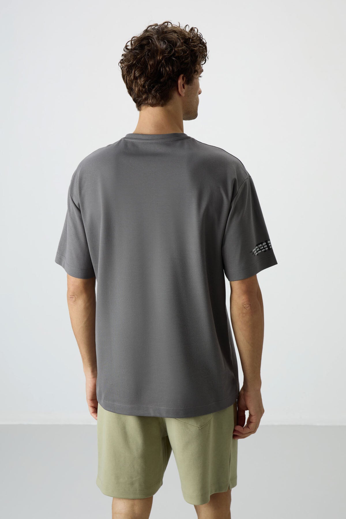Dark Grey Cotton Thick Textured Surface Oversize Fit Printed Men's T-Shirt - 88369