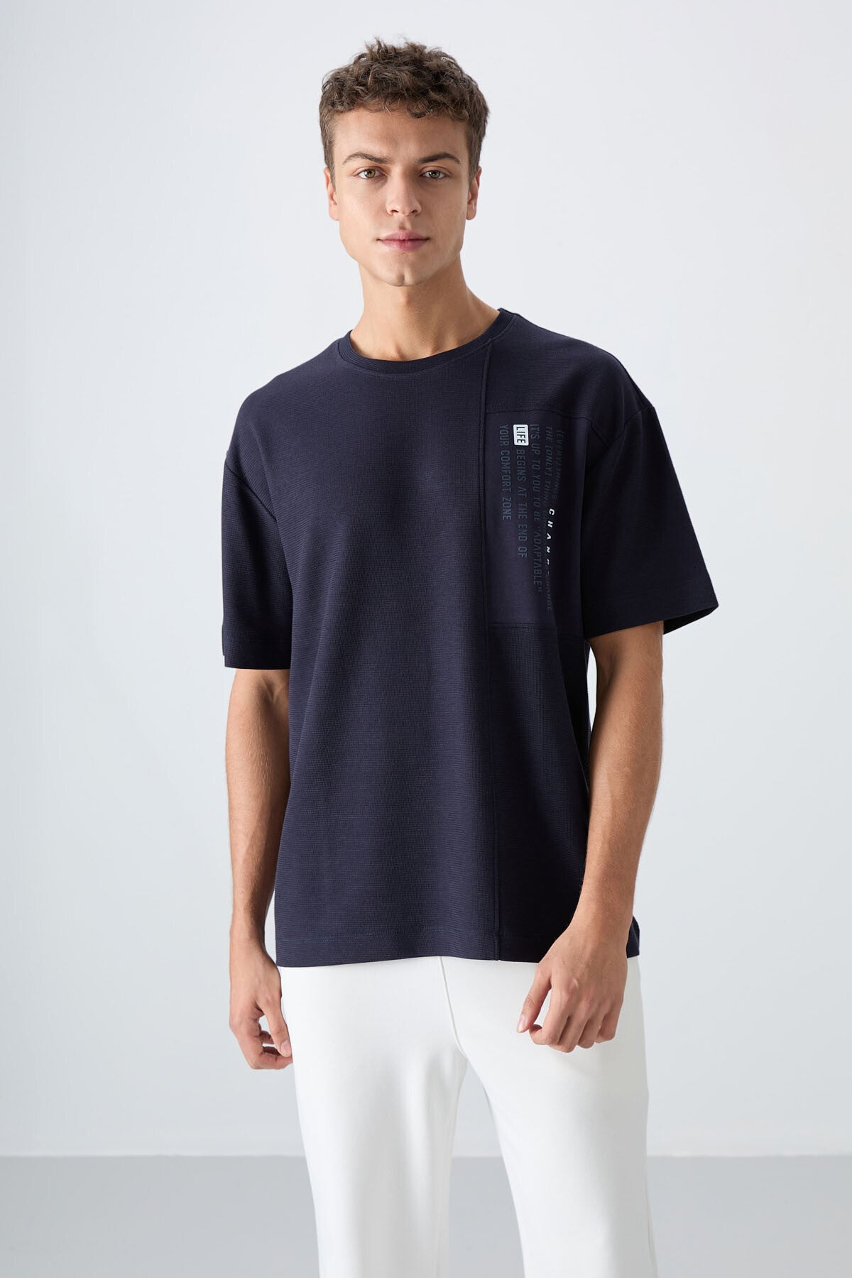 Navy Blue Textured Thick Surface Cotton Oversize Fit Printed Men's T-Shirt - 88338